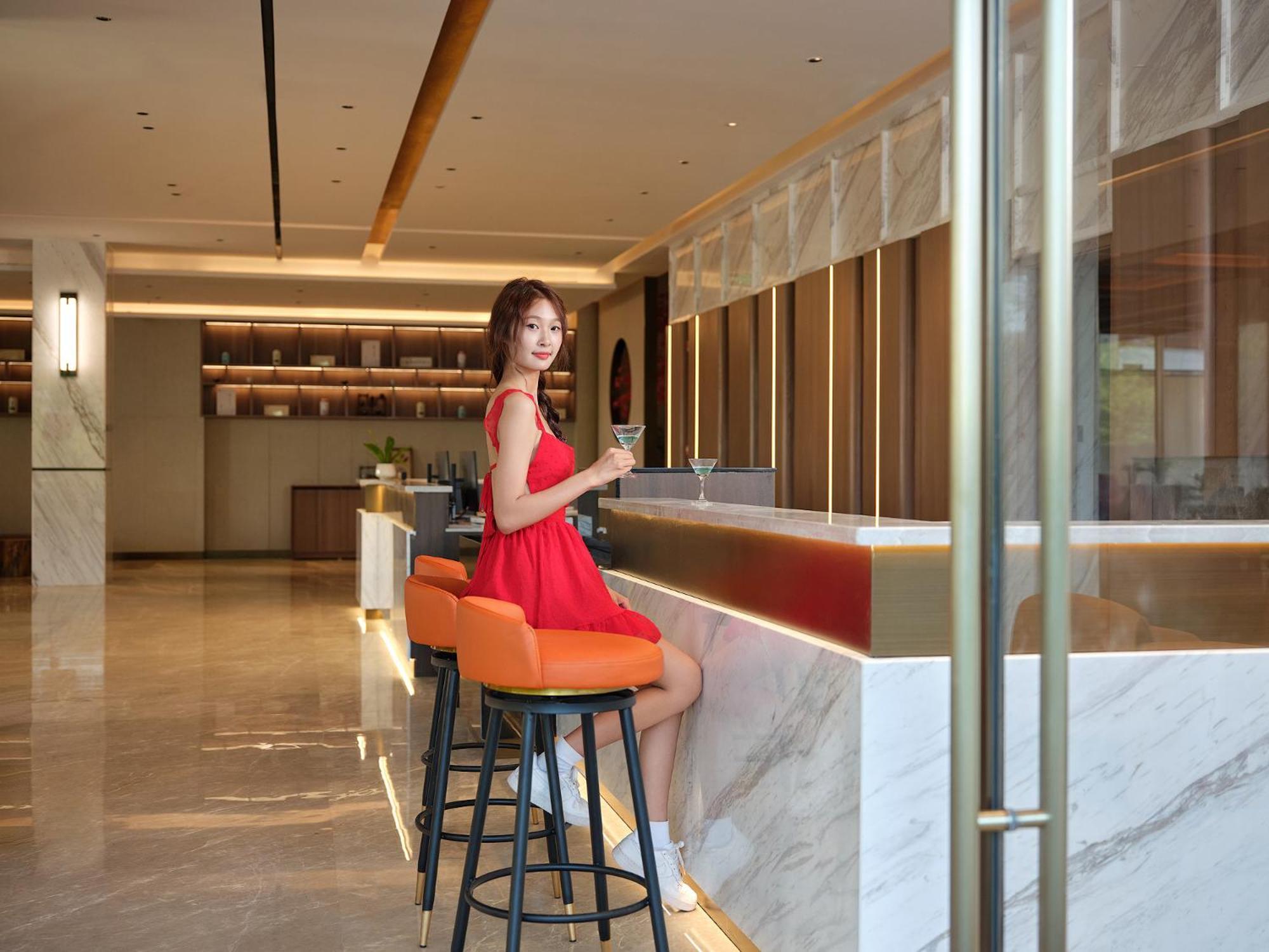 Zhangjiajie Utopia Hotel--Free One Way Pick Up Service Over 2 Nights المظهر الخارجي الصورة