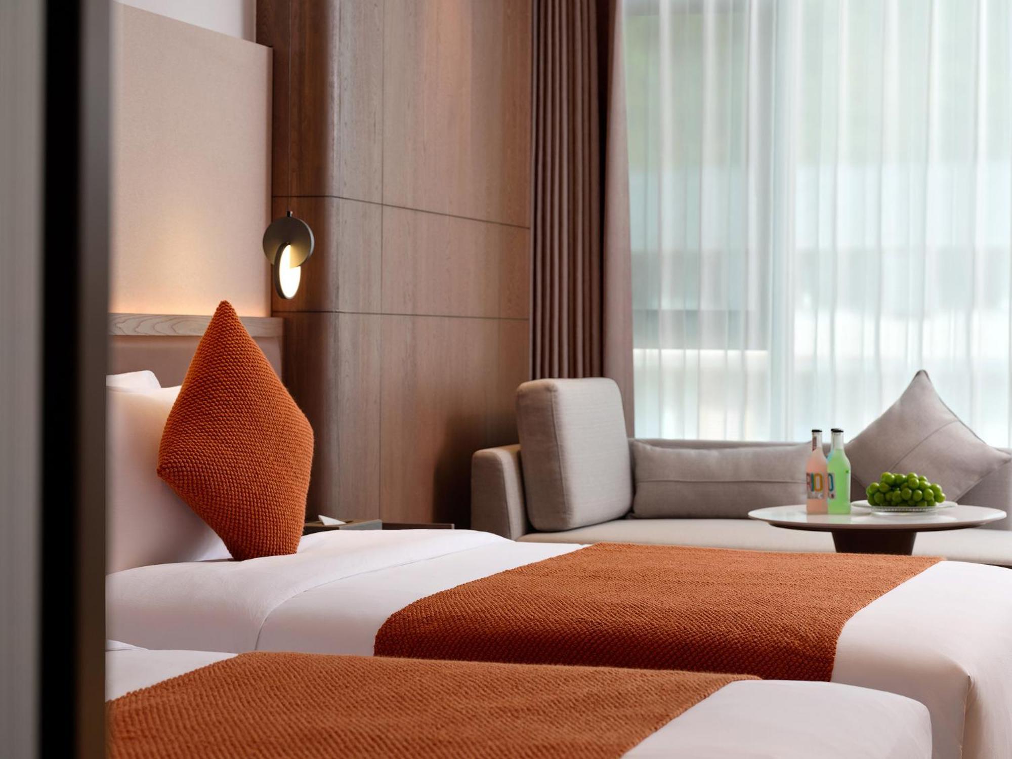 Zhangjiajie Utopia Hotel--Free One Way Pick Up Service Over 2 Nights المظهر الخارجي الصورة